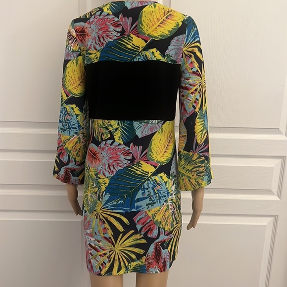 Bcbg Floral Shift Sheath 3/4 Sleeve - Picture 4 of 7